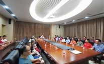 ���۲���־ ���鲻��ɫ--ׯ����Ϸ���Ÿ���˾��չ��ף����93��������˶�